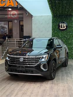 ڤۆڵکسواگن ئەتڵەس کرۆس سپۆرت